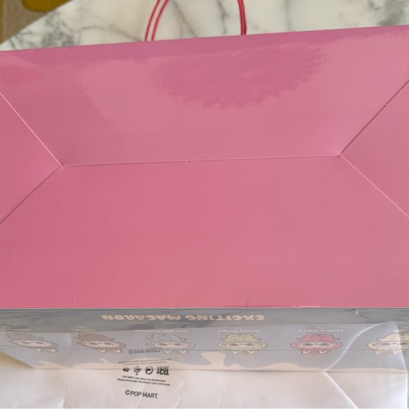 POP MART Exciting Macaron Labubu Vinyl Face Blind Box - Set of 6 non-repeat - Picture 4 of 5